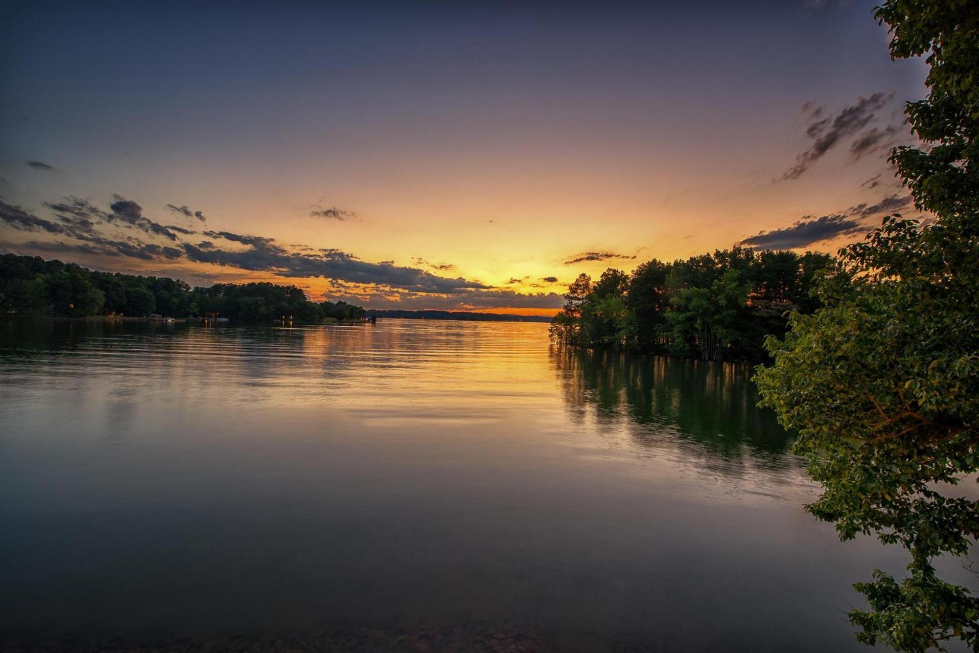 Lake Norman Hideaway Муурсвил Екстериор снимка
