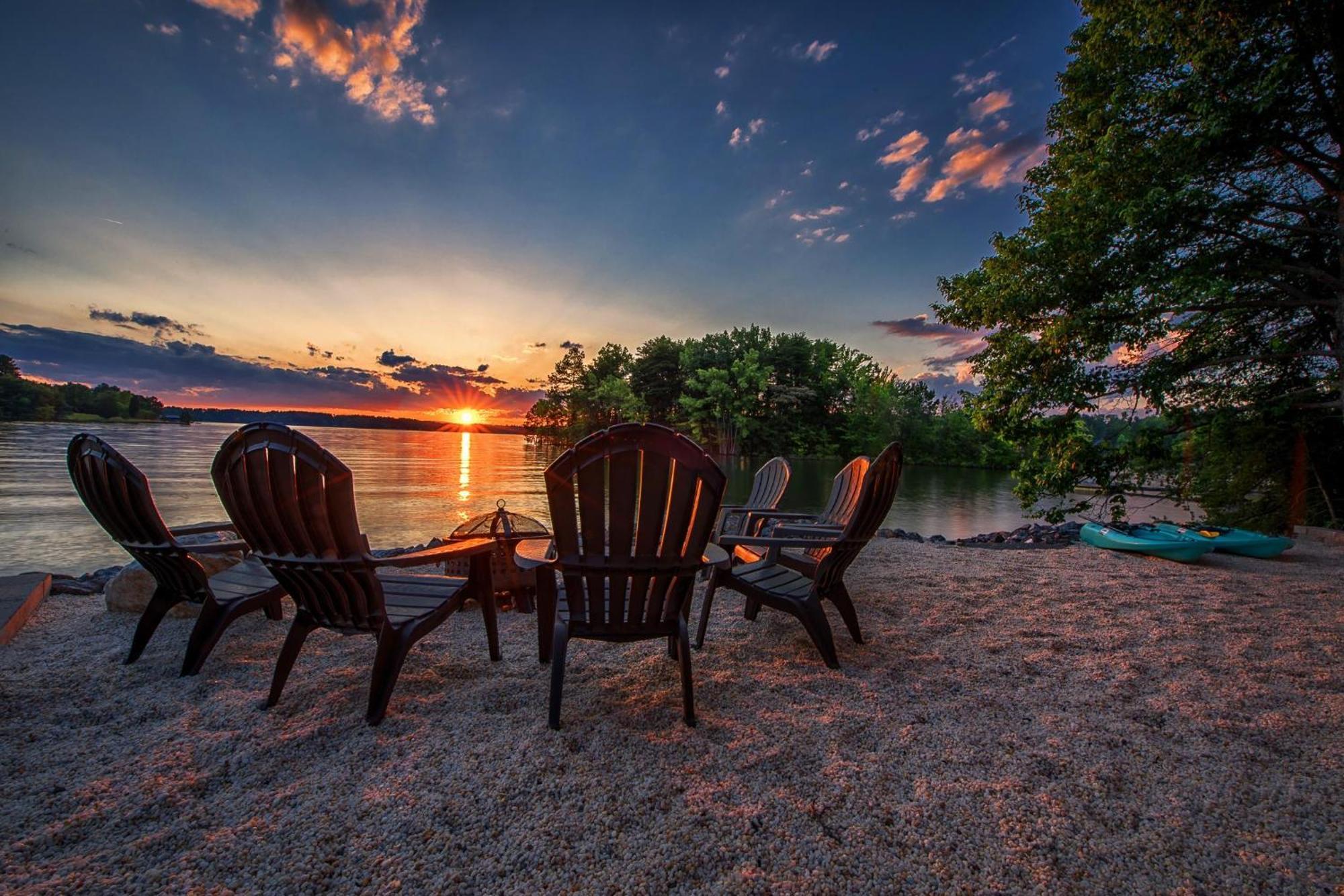 Lake Norman Hideaway Муурсвил Екстериор снимка